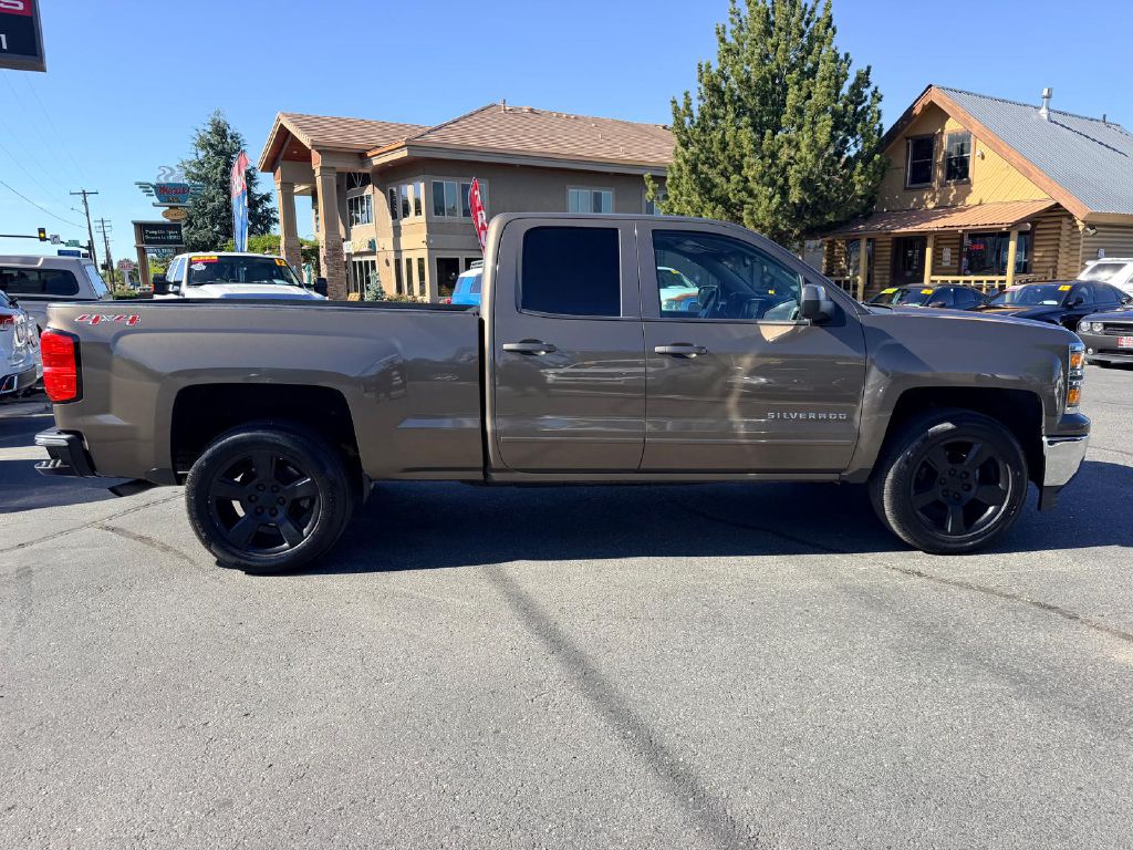 Photo 8 of this CHEVROLET SILVERADO 1500