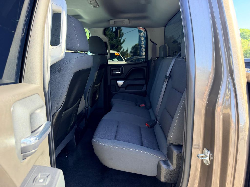 Photo 13 of this CHEVROLET SILVERADO 1500