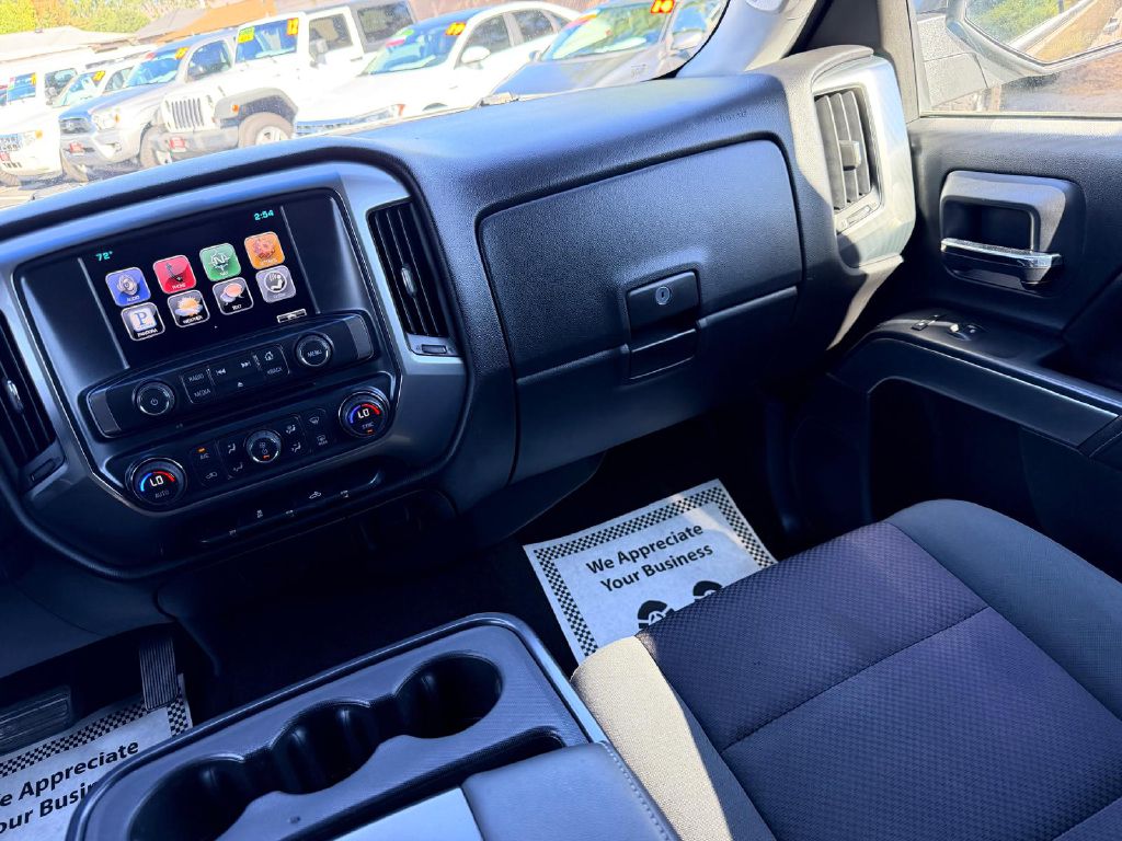 Photo 21 of this CHEVROLET SILVERADO 1500