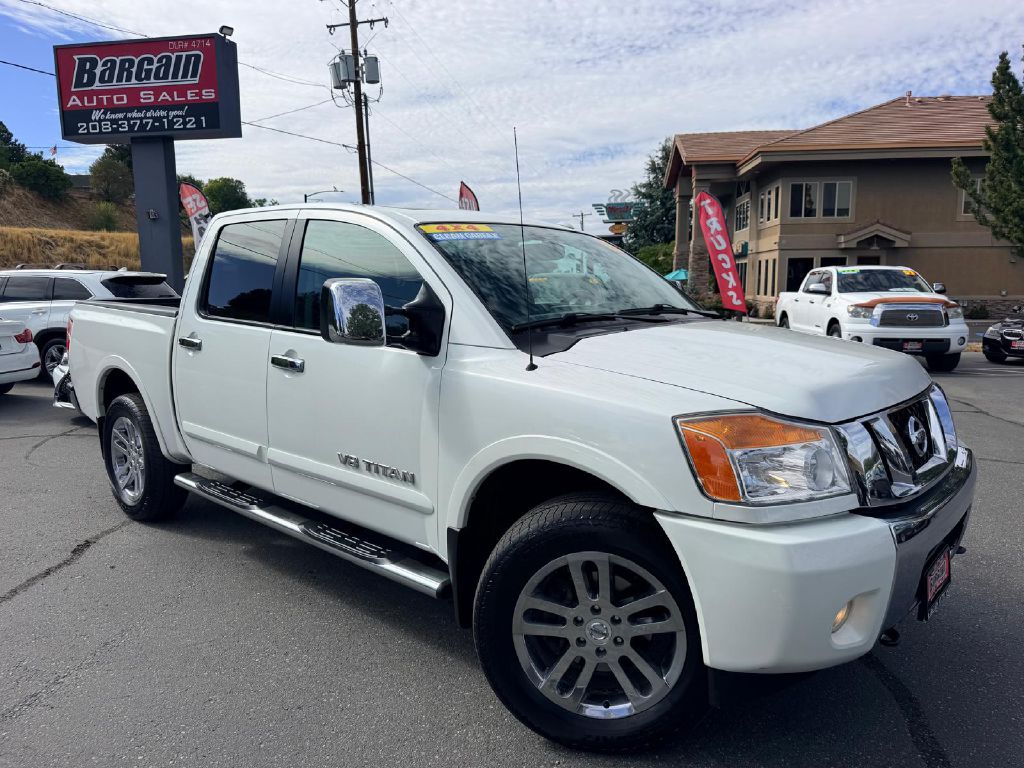 2015 NISSAN TITAN