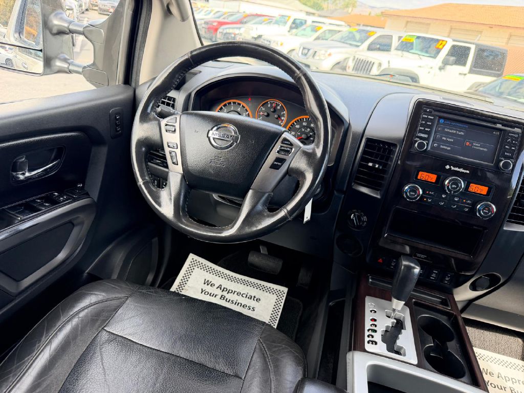 Photo 19 of this NISSAN TITAN