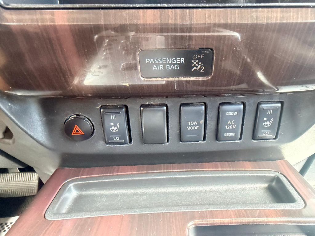 Photo 23 of this NISSAN TITAN