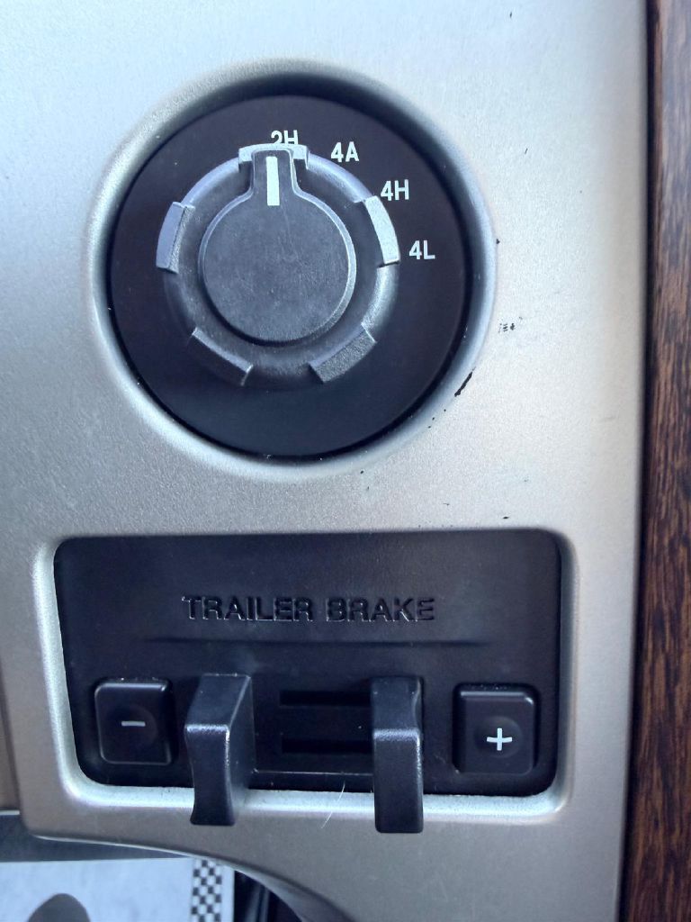 Photo 25 of this FORD F-150