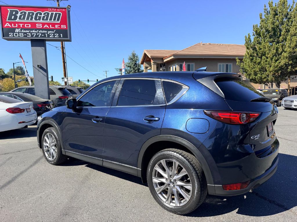 Photo 5 of this MAZDA CX-5