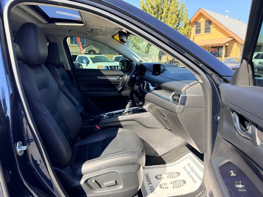 Photo 14 of this MAZDA CX-5