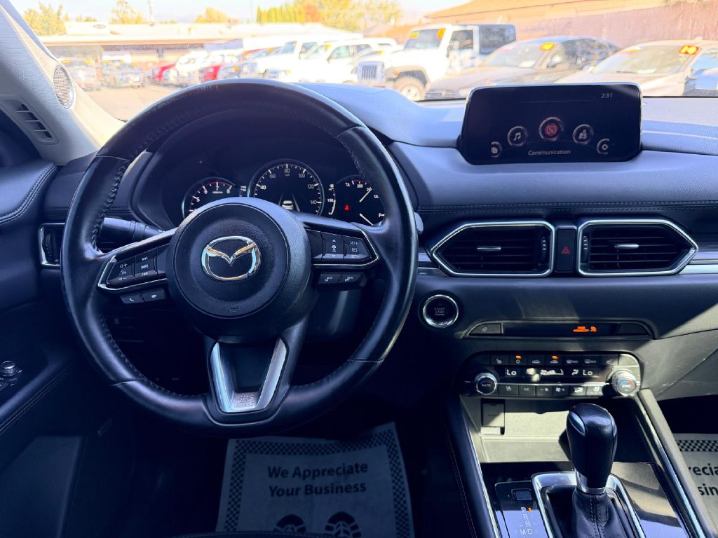 Photo 17 of this MAZDA CX-5