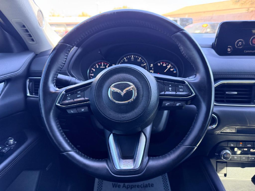 Photo 18 of this MAZDA CX-5