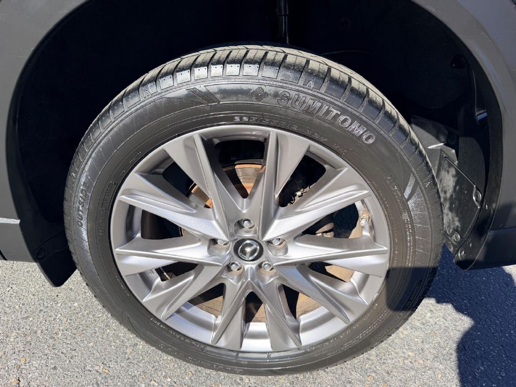 Photo 35 of this MAZDA CX-5