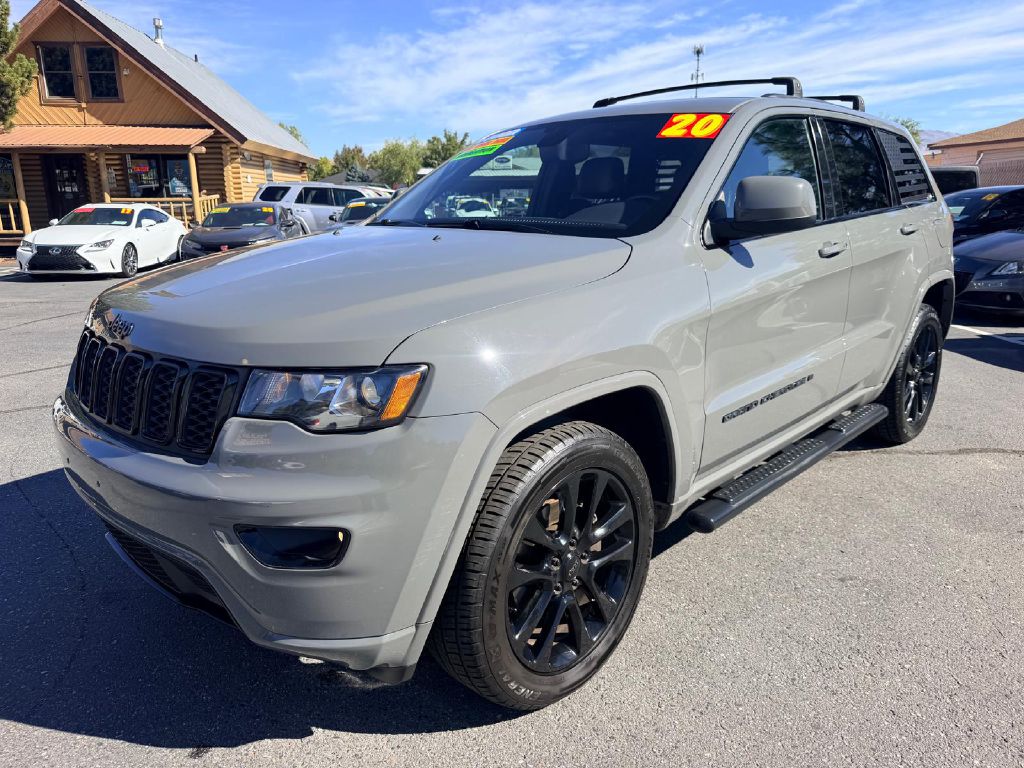 Photo 3 of this JEEP GRAND CHEROKEE