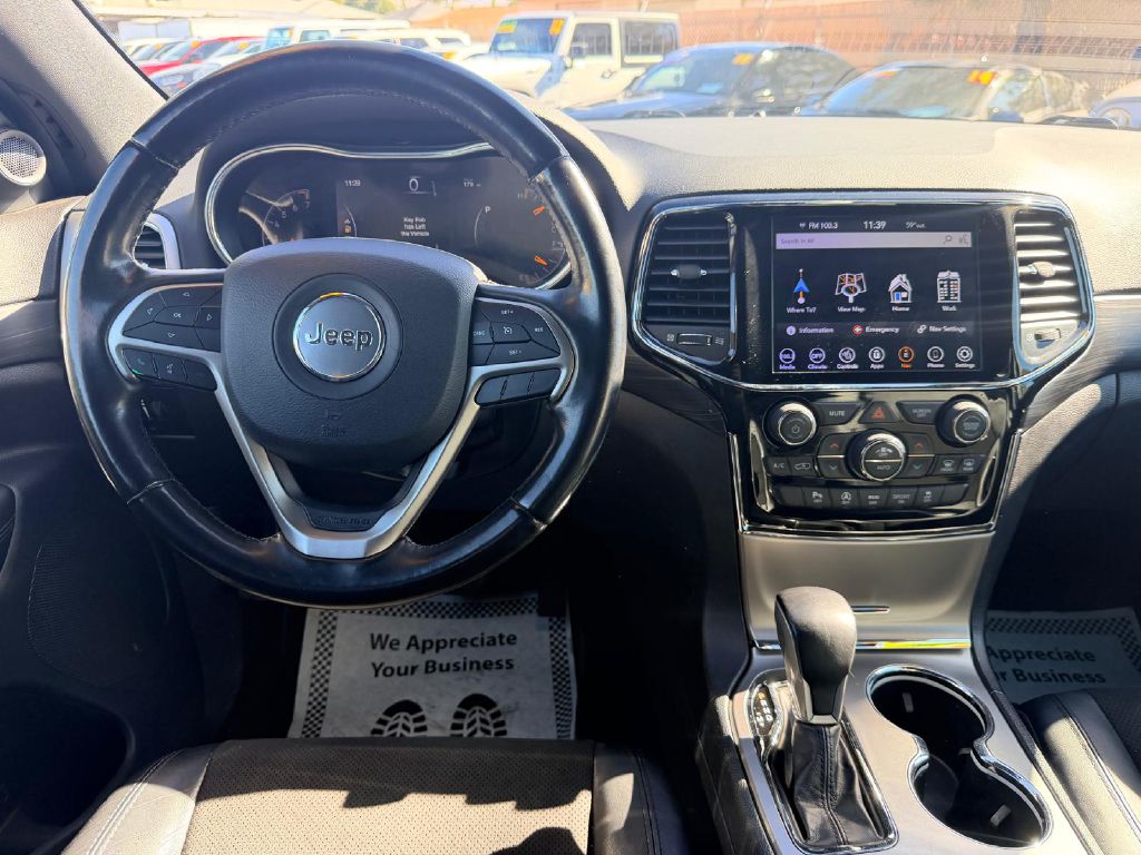 Photo 17 of this JEEP GRAND CHEROKEE