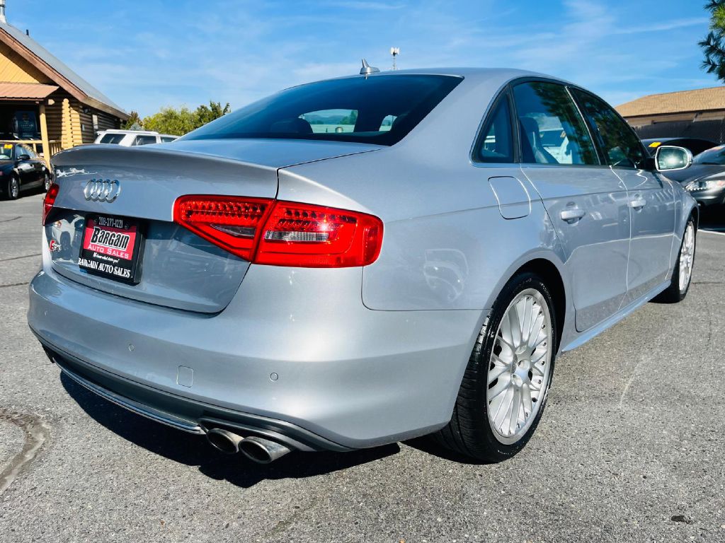Photo 7 of this AUDI S4