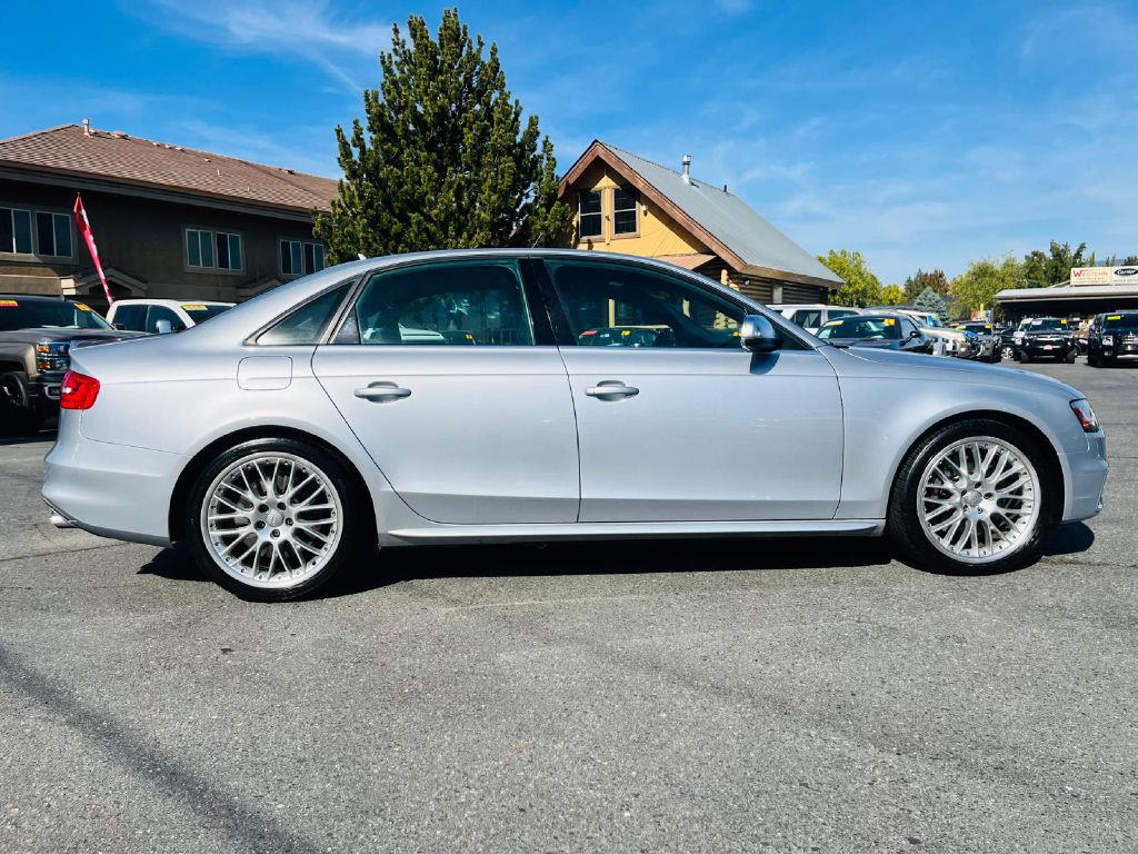 Photo 8 of this AUDI S4