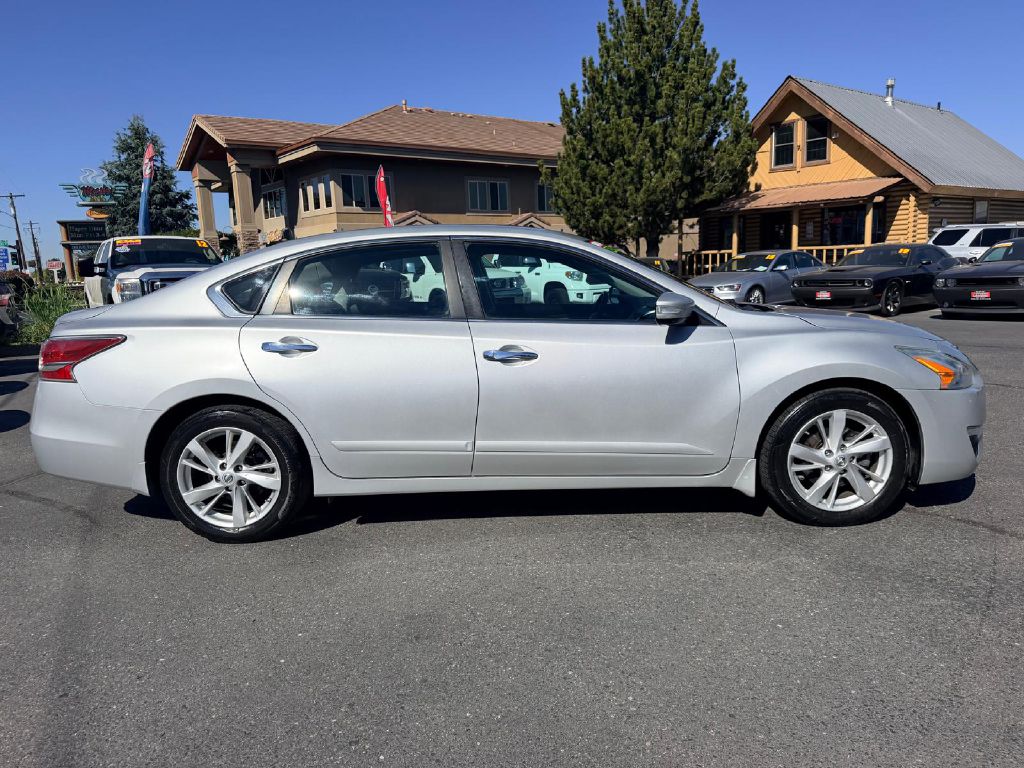 Photo 8 of this NISSAN ALTIMA