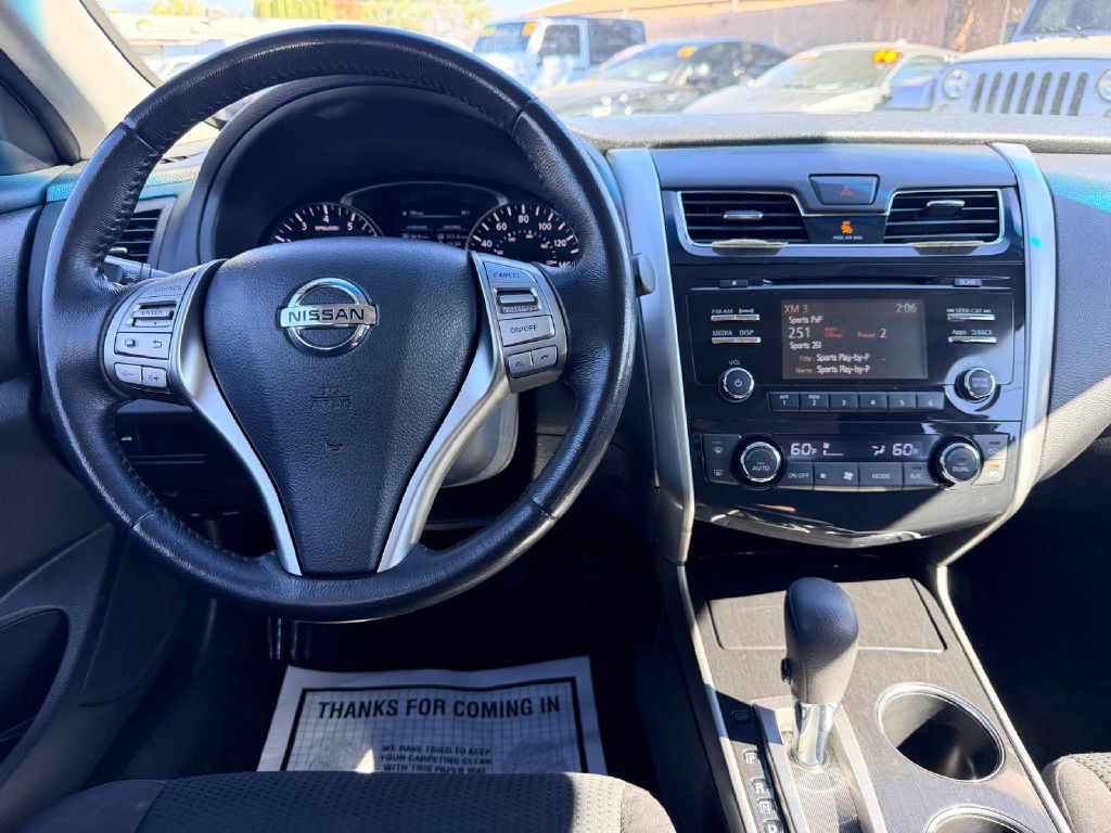 Photo 17 of this NISSAN ALTIMA