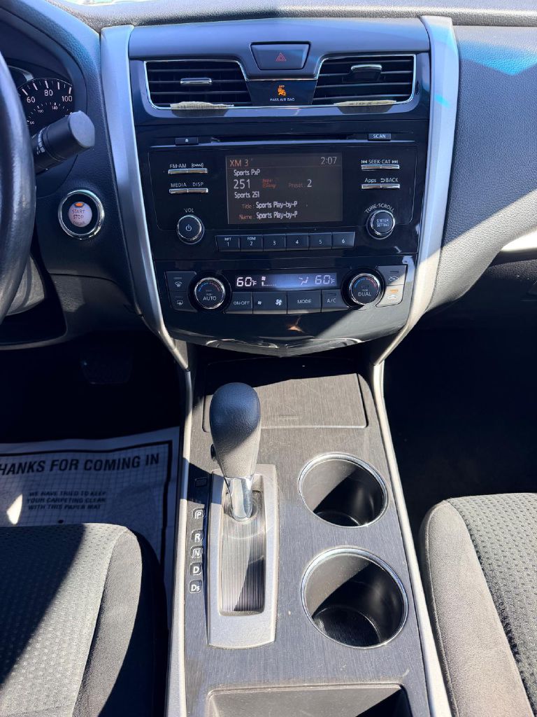 Photo 19 of this NISSAN ALTIMA