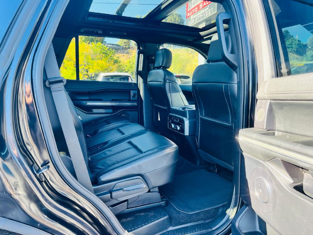 Photo 20 of this FORD EXPEDITION
