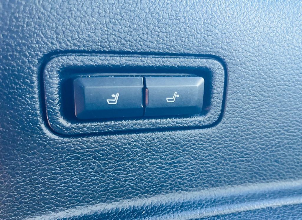 Photo 22 of this FORD EXPEDITION