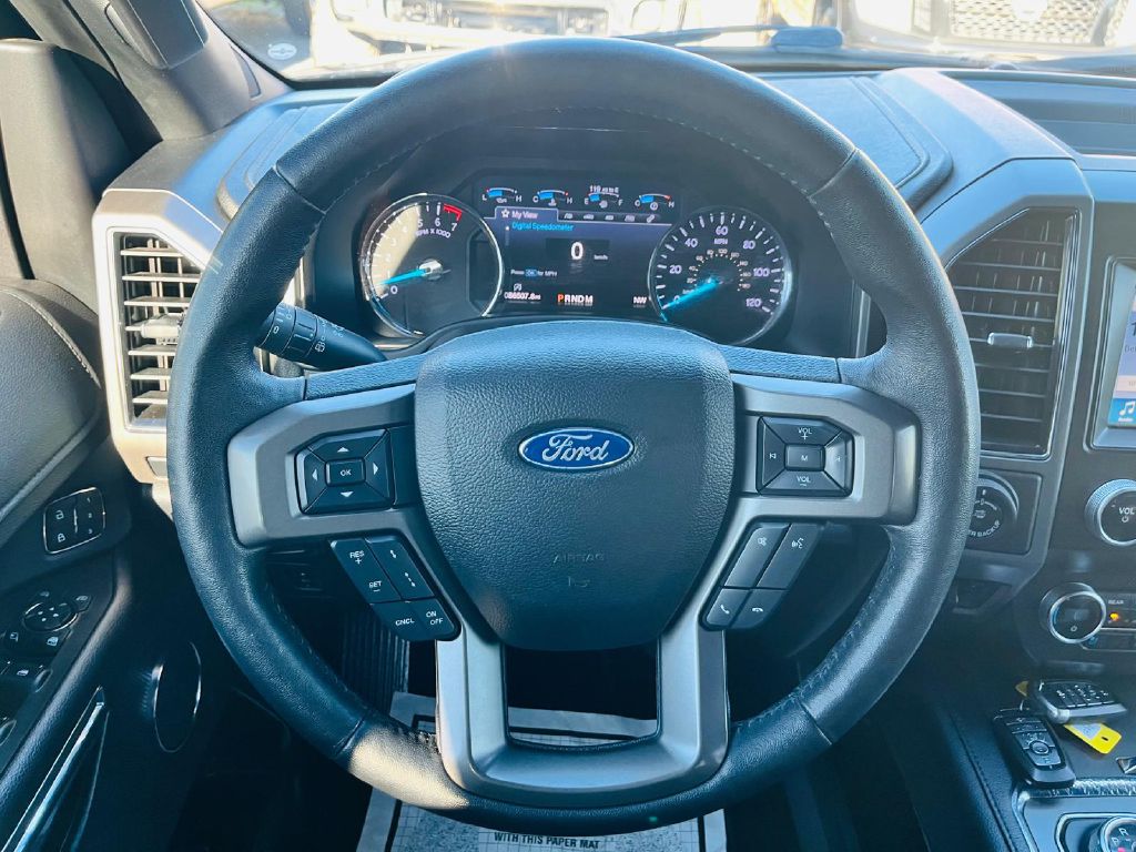 Photo 27 of this FORD EXPEDITION