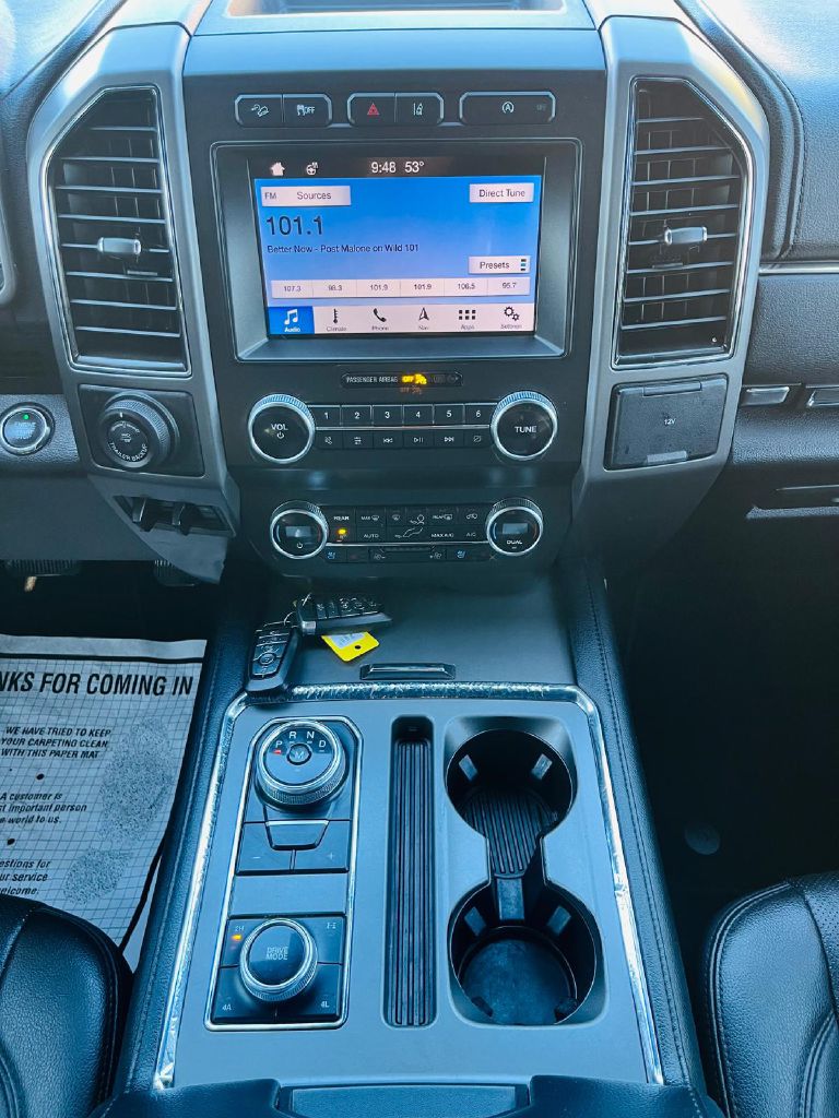 Photo 28 of this FORD EXPEDITION