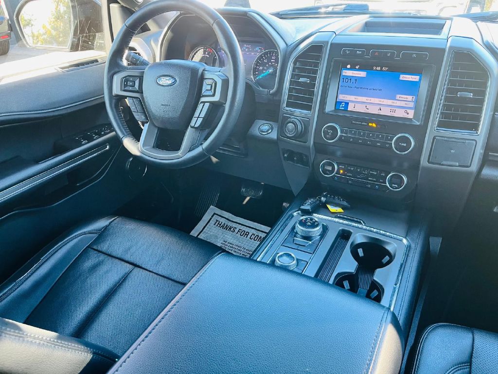 Photo 29 of this FORD EXPEDITION