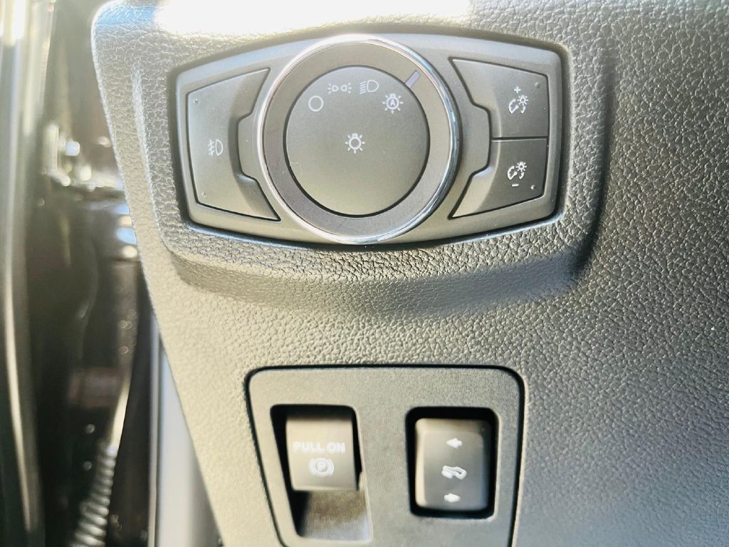 Photo 34 of this FORD EXPEDITION