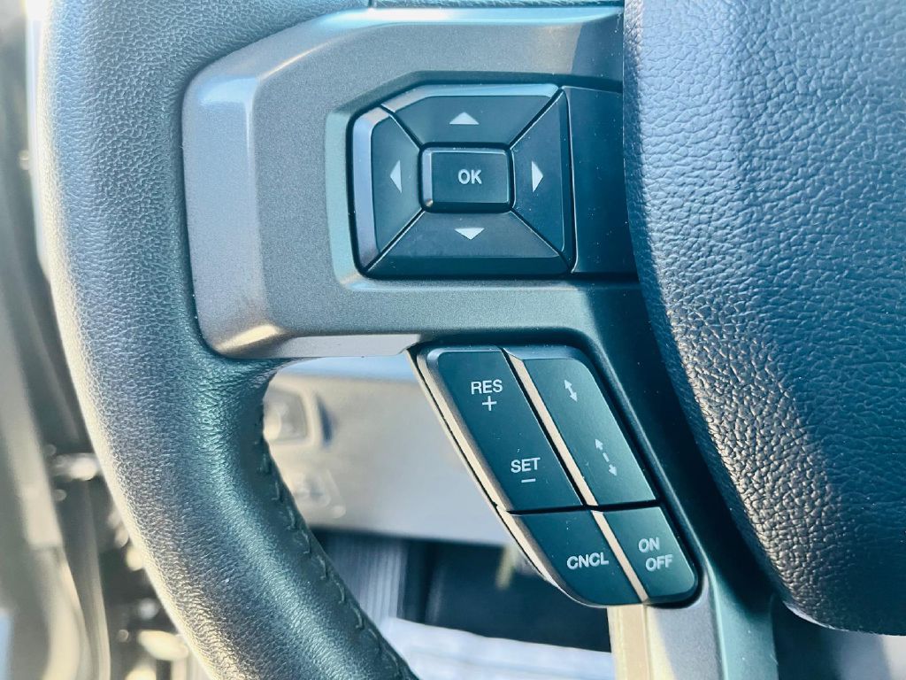 Photo 36 of this FORD EXPEDITION
