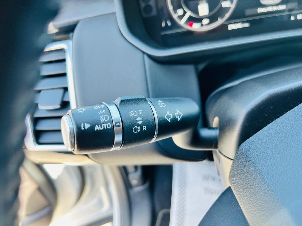 Photo 31 of this LAND ROVER DISCOVERY