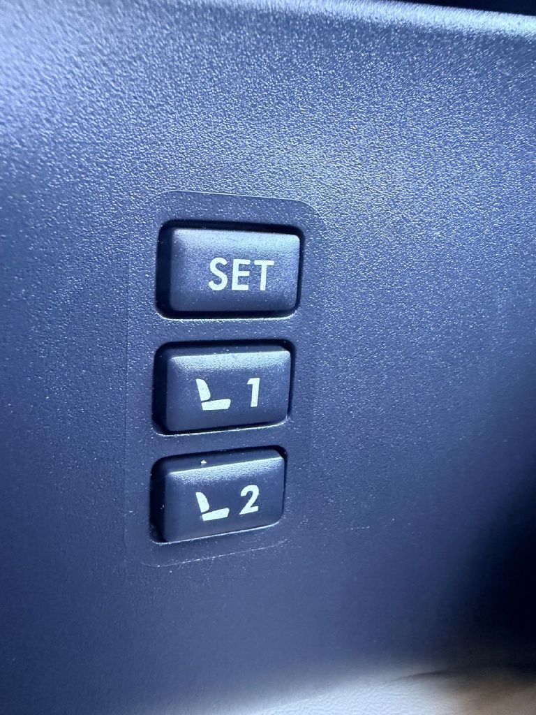 Photo 34 of this SUBARU ASCENT