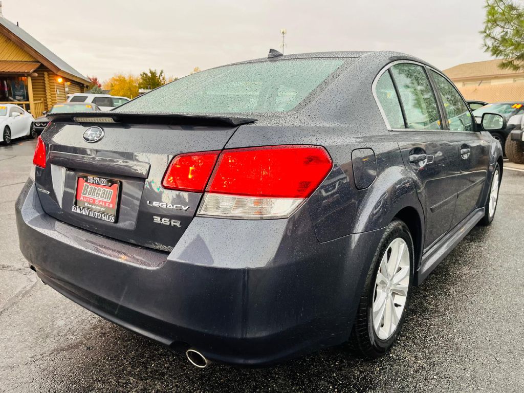 Photo 7 of this SUBARU LEGACY