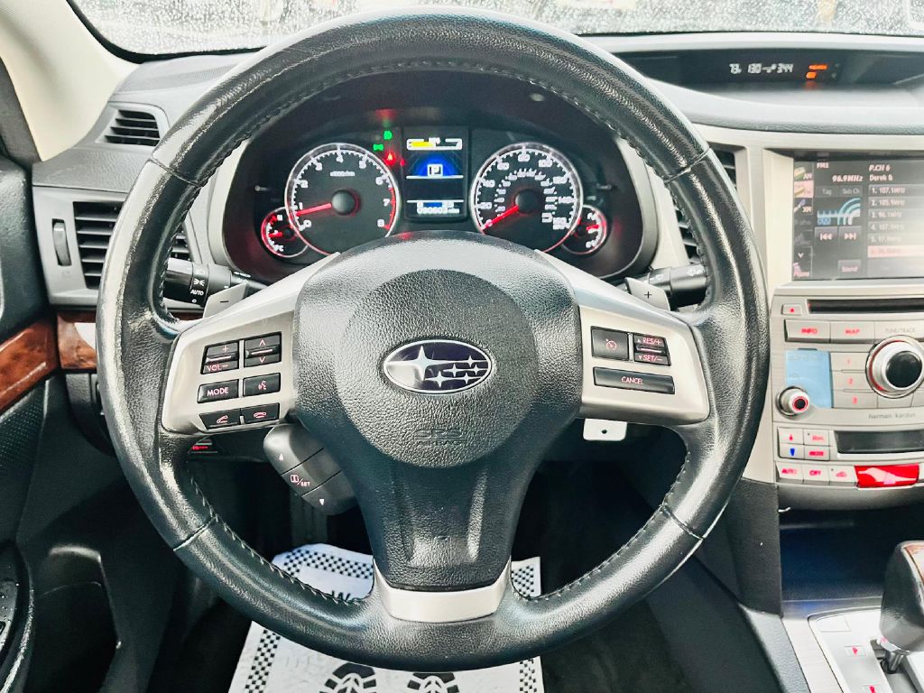 Photo 18 of this SUBARU LEGACY