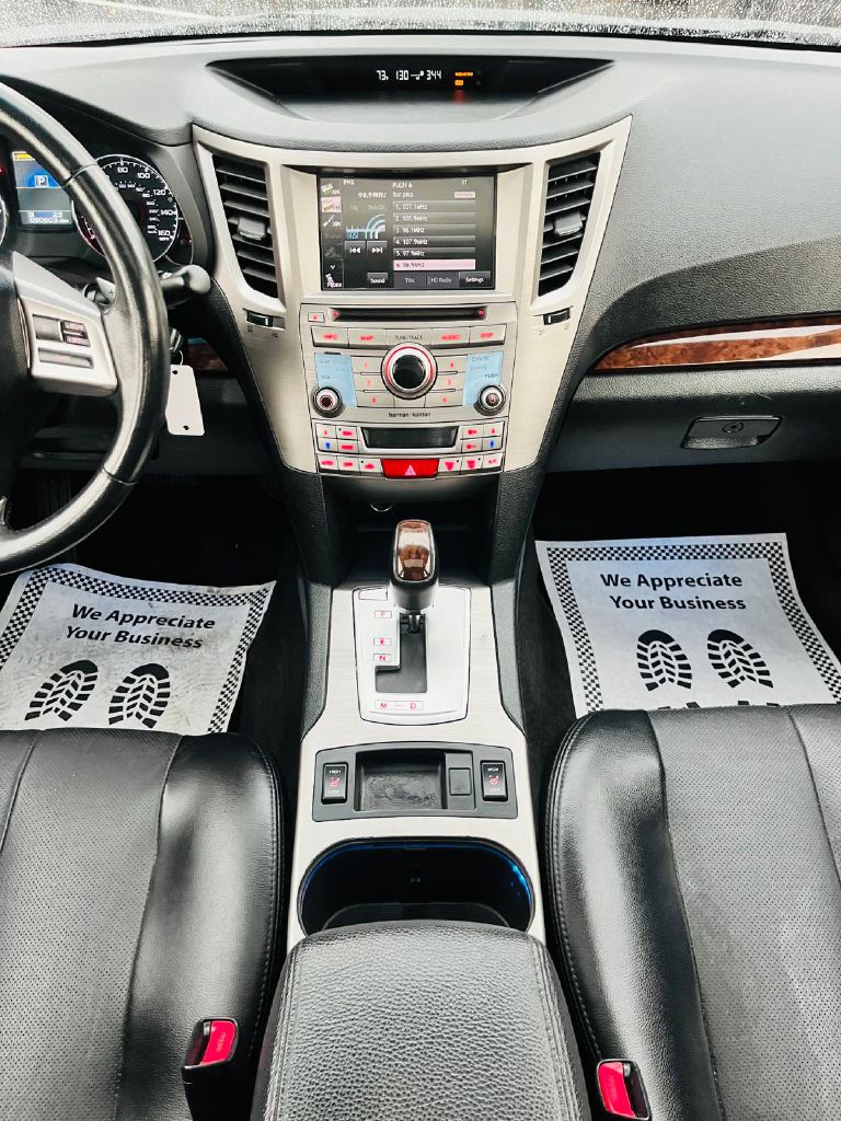 Photo 19 of this SUBARU LEGACY