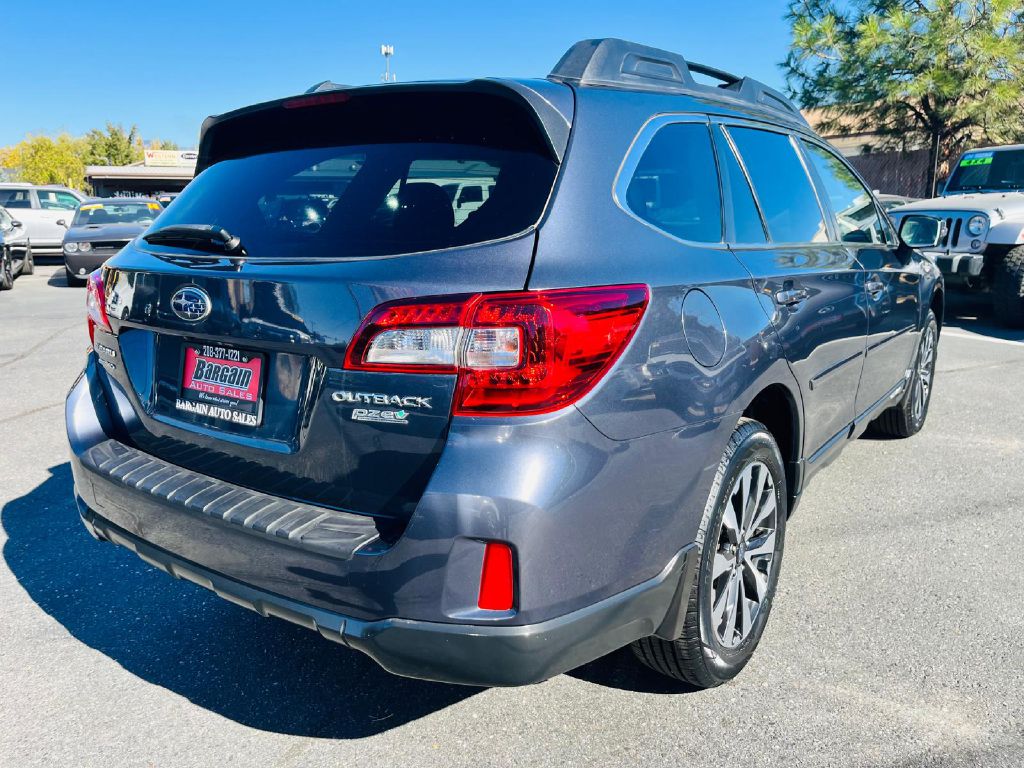 Photo 7 of this SUBARU OUTBACK