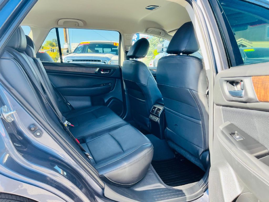 Photo 17 of this SUBARU OUTBACK