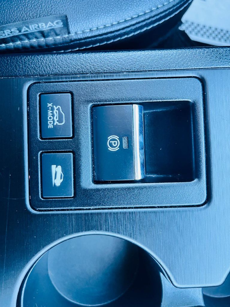 Photo 33 of this SUBARU OUTBACK