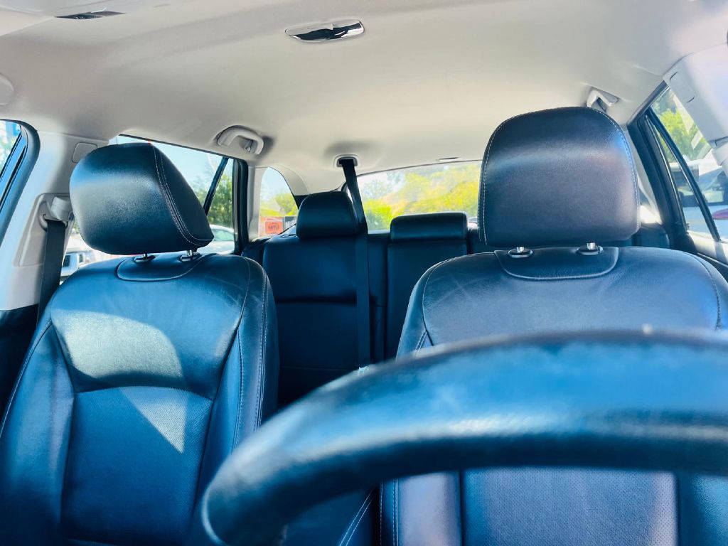 Photo 36 of this SUBARU OUTBACK