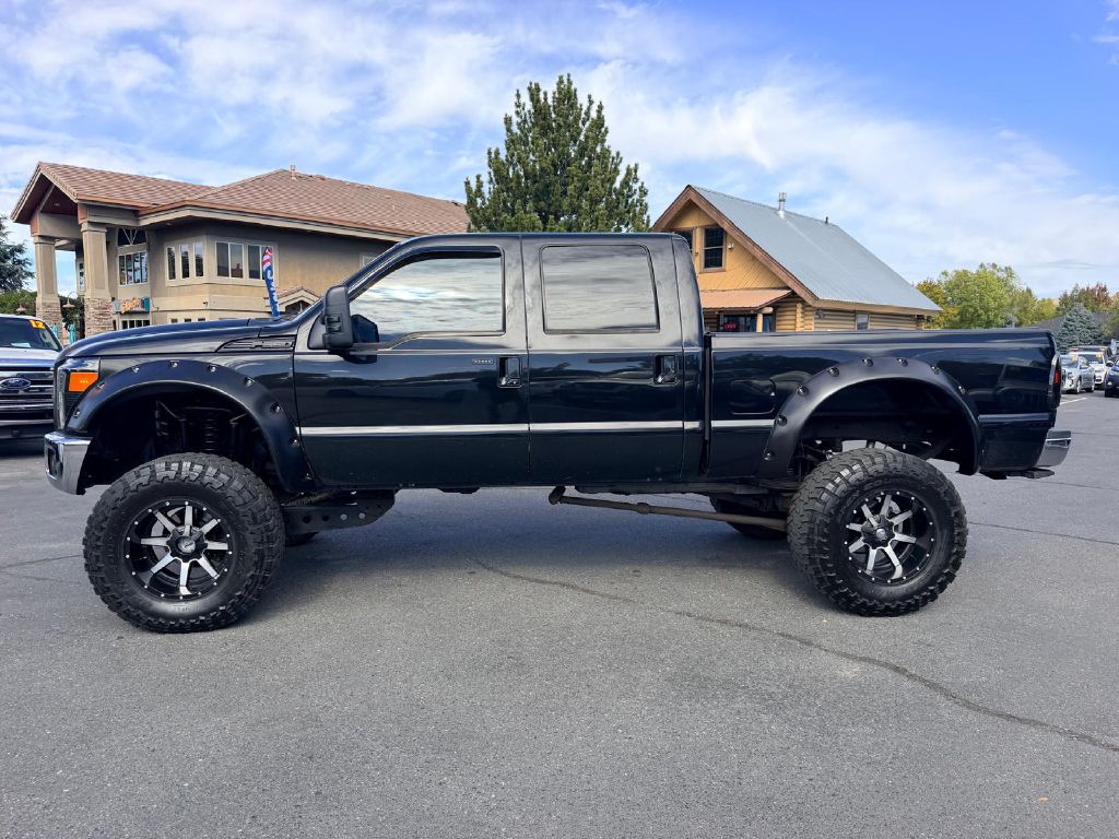 Photo 4 of this FORD F-350 SUPER DUT