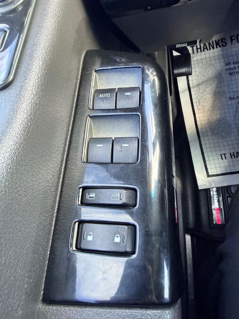 Photo 29 of this FORD F-350 SUPER DUT