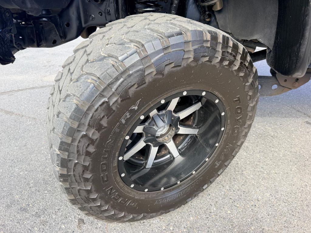 Photo 34 of this FORD F-350 SUPER DUT
