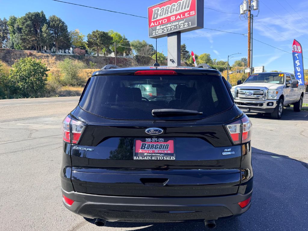 Photo 6 of this FORD ESCAPE