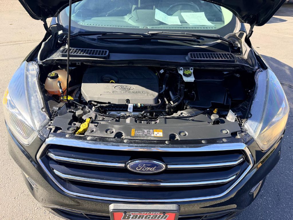 Photo 10 of this FORD ESCAPE