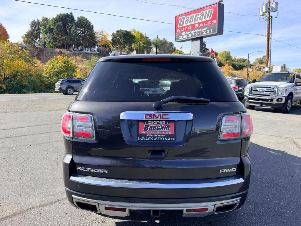 Photo 6 of this GMC ACADIA