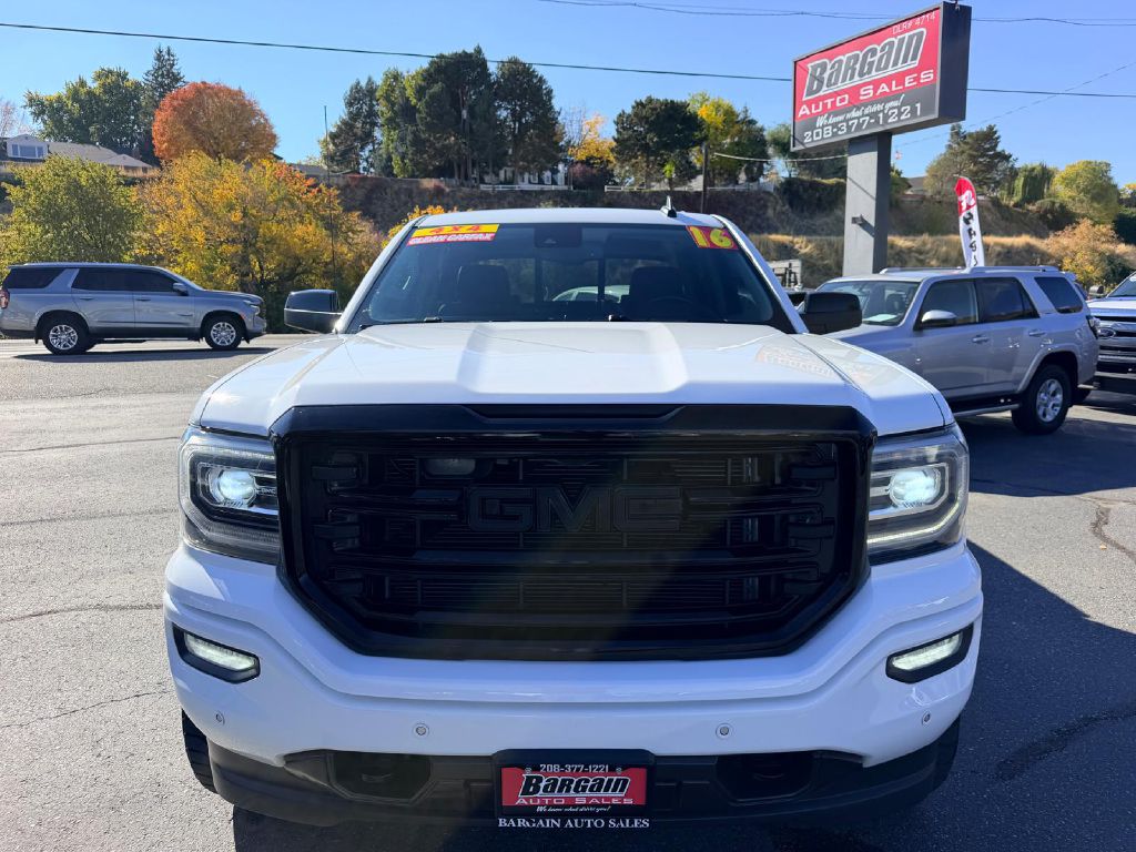 Photo 2 of this GMC SIERRA 1500