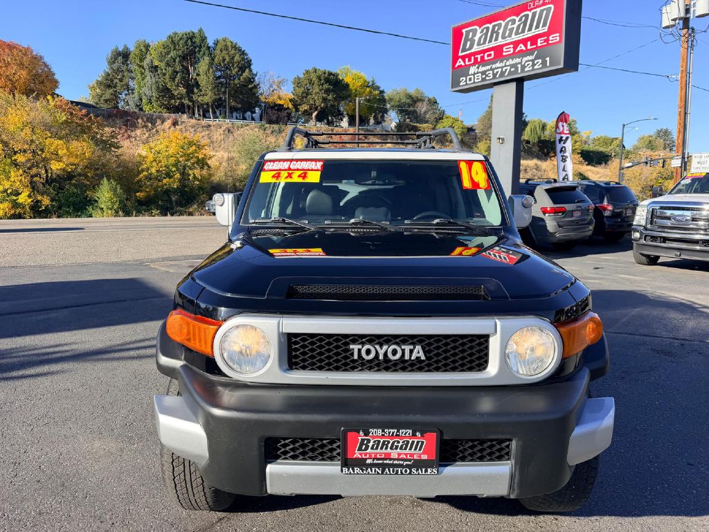 Photo 2 of this TOYOTA FJ CRUISER