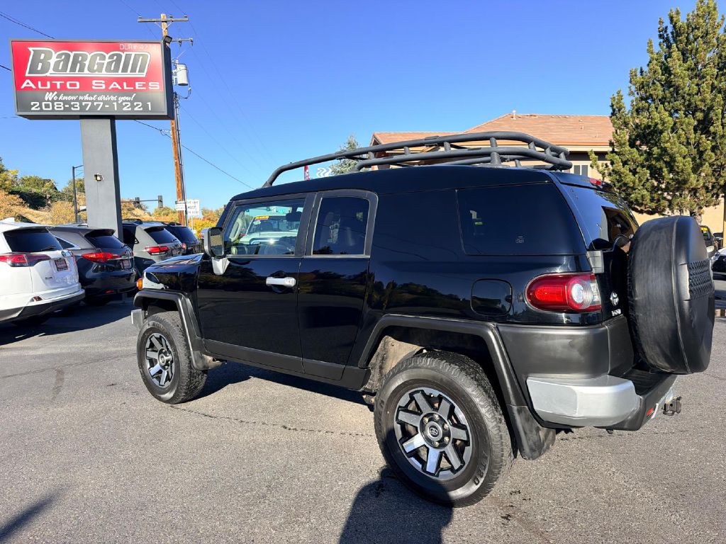 Photo 5 of this TOYOTA FJ CRUISER