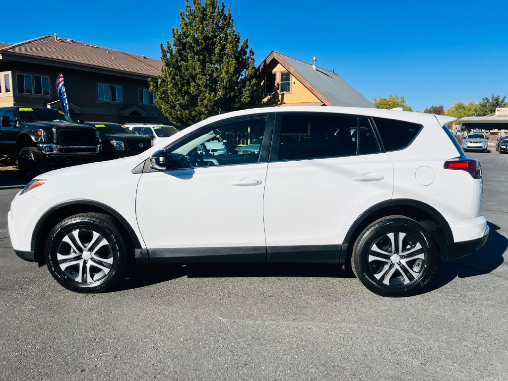 Photo 4 of this TOYOTA RAV4