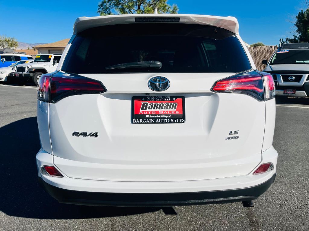 Photo 6 of this TOYOTA RAV4