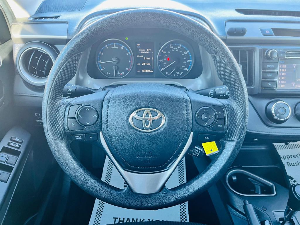 Photo 18 of this TOYOTA RAV4