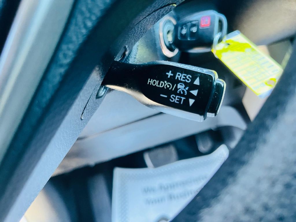 Photo 26 of this TOYOTA RAV4