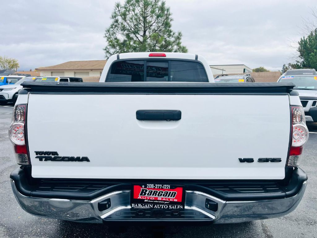 Photo 6 of this TOYOTA TACOMA