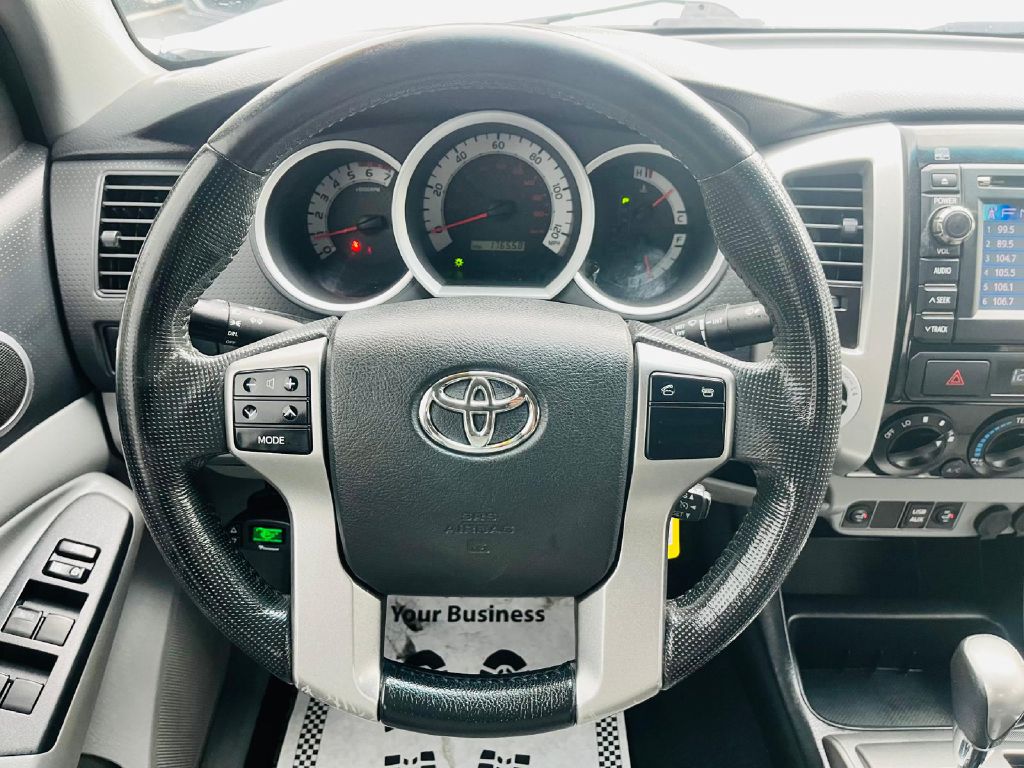 Photo 18 of this TOYOTA TACOMA